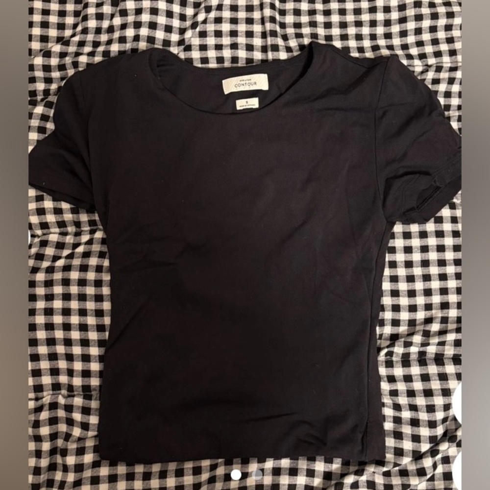 Aritzia contour top